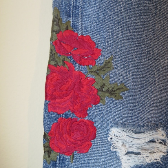 Levi's 501 Tapered Leg Rose Embroidered Jeans *NWT - Picture 7 of 8